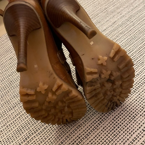 Pebbles leather Tory Burch loafer heel booties - Picture 7 of 7